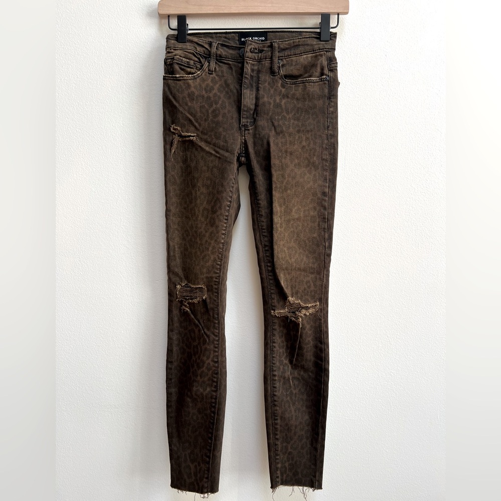 Black Orchid Los Angeles Distressed Leopard Skinny Jeans – Size 23